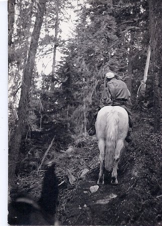 Graydon Winslow riding up Lookout Mountian