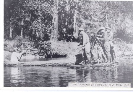 2009.27.2 Nell Shipman in Canoe and Film Crew 1923