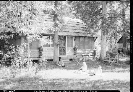 37-649 Paul Jones Beach Cabin