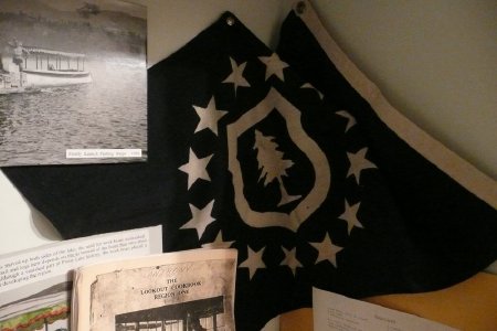 flag in eshibit