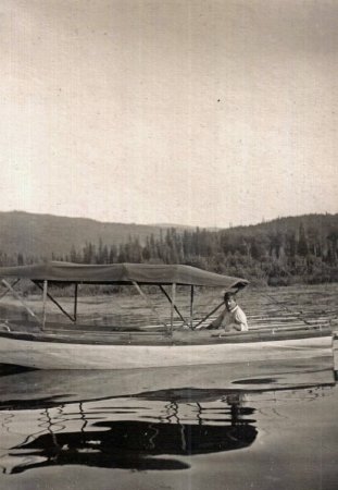 Boats - Recreation - Motorized