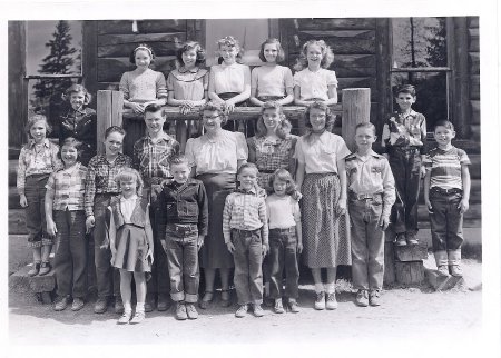 2009.52.66 Lamb Creek School Class 1952 - 1953