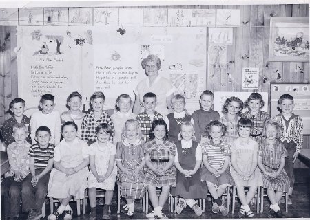 89.8.19 Lamb Creek School 1959-1960 1st and 2nd Graders Teacher Alyce Allen
